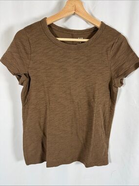 GAP Short Sleeve Crewneck Tee in Brown